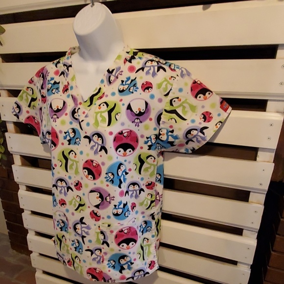 DICKIE'S SCRUB top.               #R399 - Picture 2 of 6